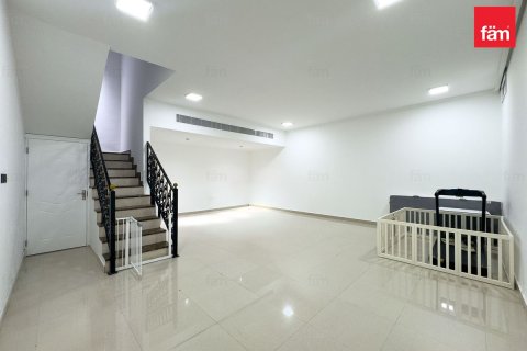 Adosado en Wadi Al Safa 2, Dubai, 3 dormitorios, 211.5 m², № 92091 - foto 10