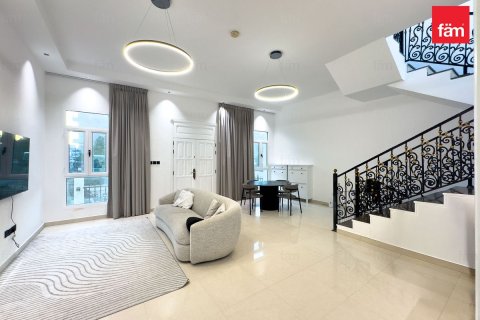 Adosado en Wadi Al Safa 2, Dubai, 3 dormitorios, 211.5 m², № 92091 - foto 2