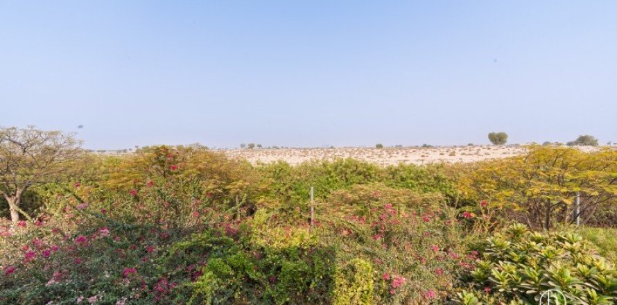 Villa in Dubai Hills Estate, Dubai 4 bedrooms, 271 sq.m. № 95279