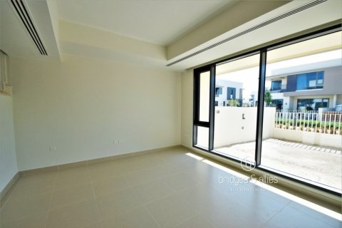 Villa in Dubai Hills Estate, Dubai 3 bedrooms, 285 sq.m. № 95278 - photo 6