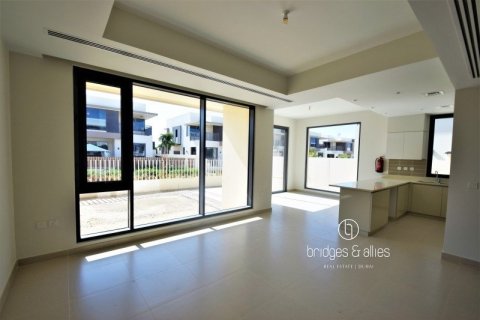Villa in Dubai Hills Estate, Dubai 3 bedrooms, 285 sq.m. № 95278 - photo 5