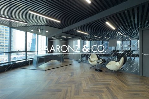 Office in Jumeirah Lake Towers, Dubai 87 sq.m. № 95267 - photo 2
