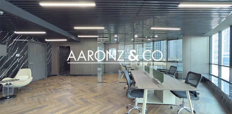 Office in Jumeirah Lake Towers, Dubai 87 sq.m. № 95267