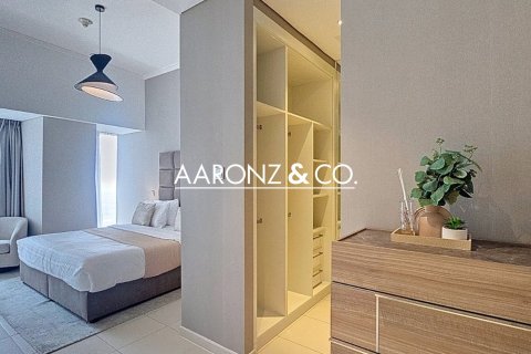 Apartment in Cayan Tower, Dubai Marina, Dubai 2 bedrooms, 117 sq.m. № 95269 - photo 12