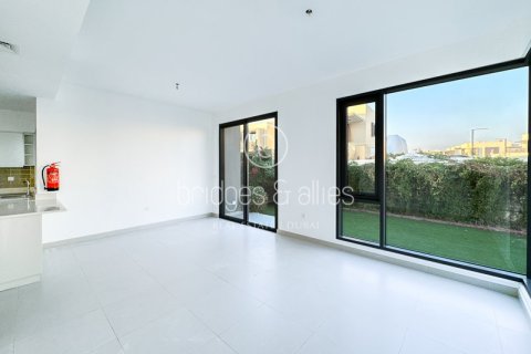 Villa in Dubai Hills Estate, Dubai 4 bedrooms, 194 sq.m. № 95277 - photo 5