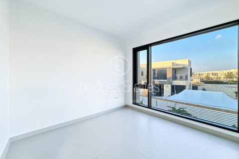 Villa in Dubai Hills Estate, Dubai 4 bedrooms, 194 sq.m. № 95277 - photo 13
