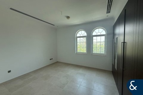 Villa in Legacy, Jumeirah Park, Dubai 3 bedrooms, 328 sq.m. № 76433 - photo 9