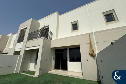 Villa en Town Square, Dubai, 3 dormitorios, 191 m², № 76435 - foto 2