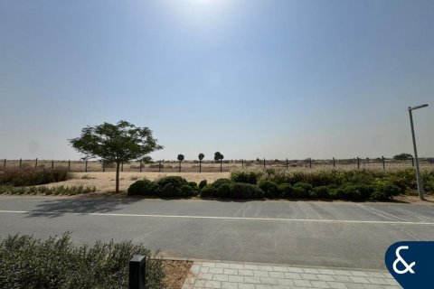 Villa en Town Square, Dubai, 3 dormitorios, 191 m², № 76435 - foto 4