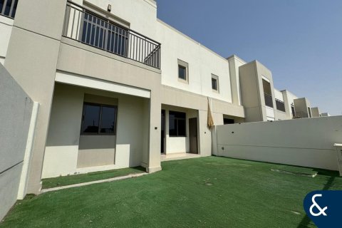 Villa en Town Square, Dubai, 3 dormitorios, 191 m², № 76435 - foto 1