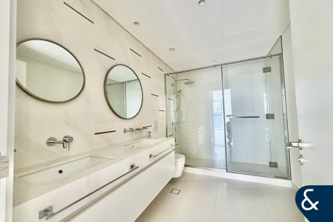 Apartamento en EMAAR Beachfront, Dubai Harbour, Dubai, 3 dormitorios, 198 m², № 76437 - foto 6