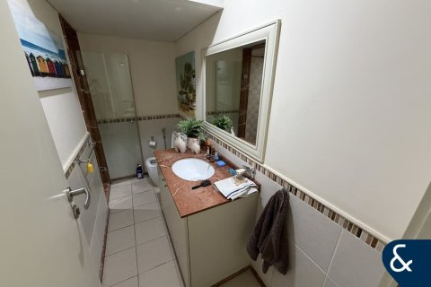 Townhouse in Victory Heights, Dubai Sports City, Dubai 4 bedrooms, 250 sq.m. № 76434 - photo 13