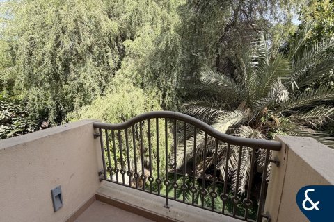 Townhouse in Victory Heights, Dubai Sports City, Dubai 4 bedrooms, 250 sq.m. № 76434 - photo 17