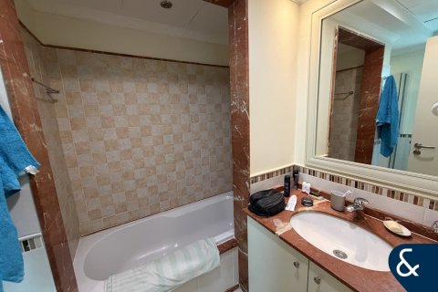 Townhouse in Victory Heights, Dubai Sports City, Dubai 4 bedrooms, 250 sq.m. № 76434 - photo 14