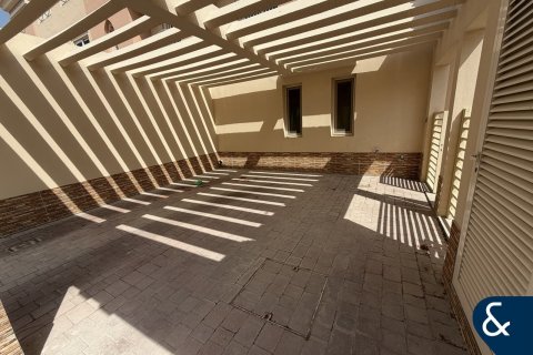 Townhouse in Victory Heights, Dubai Sports City, Dubai 4 bedrooms, 250 sq.m. № 76434 - photo 21