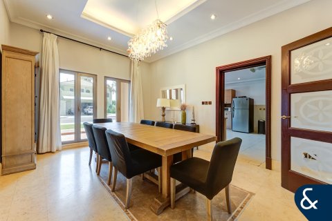 Villa in Signature Villas, Palm Jumeirah, Dubai 7 bedrooms, 1245 sq.m. № 76438 - photo 7