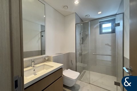 Villa in Al Furjan, Dubai 4 bedrooms, 588 sq.m. № 76439 - photo 15