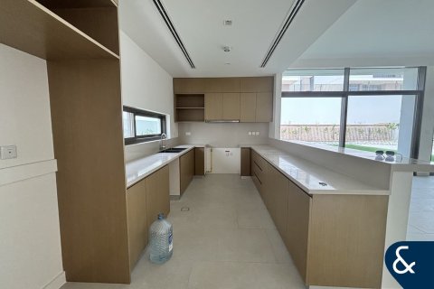 Villa in Al Furjan, Dubai 4 bedrooms, 588 sq.m. № 76439 - photo 4