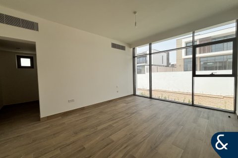 Villa in Al Furjan, Dubai 4 bedrooms, 588 sq.m. № 76439 - photo 8