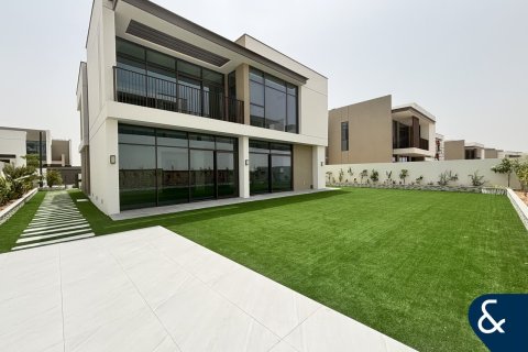 Villa in Al Furjan, Dubai 4 bedrooms, 588 sq.m. № 76439 - photo 19