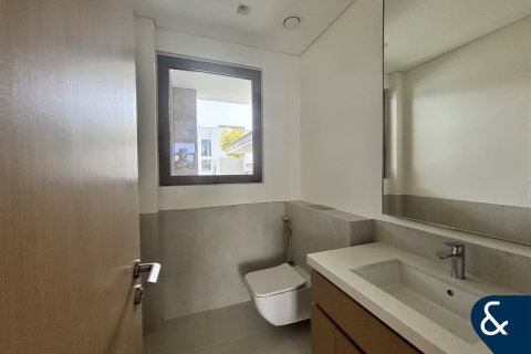 Villa in Al Furjan, Dubai 4 bedrooms, 588 sq.m. № 76439 - photo 6