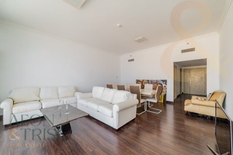 Apartment in Jumeirah Beach Residence, Dubai 3 bedrooms, 168 sq.m. № 62400 - photo 1