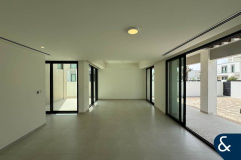 Купить виллу в Caya, Arabian Ranches 3, Дубай: 4 спальни, 412м², № 75083 - фото 2