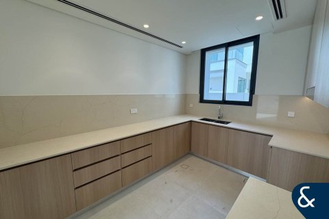 Купить виллу в Caya, Arabian Ranches 3, Дубай: 4 спальни, 412м², № 75083 - фото 7