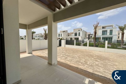 Купить виллу в Caya, Arabian Ranches 3, Дубай: 4 спальни, 412м², № 75083 - фото 4