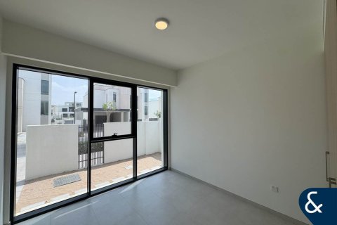 Купить виллу в Caya, Arabian Ranches 3, Дубай: 4 спальни, 412м², № 75083 - фото 10