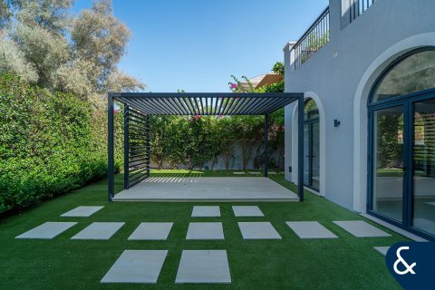 Villa à Jumeirah Golf Estates, Dubai, 5 chambres, 692 m², № 75084 - photo 21