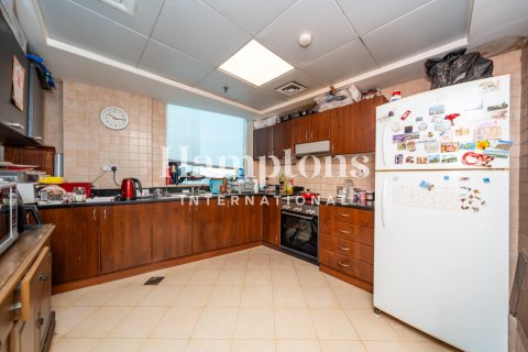 Apartment in Dubai Silicon Oasis, Dubai 3 bedrooms, 206.05885400 sq.m. № 108794 - photo 3