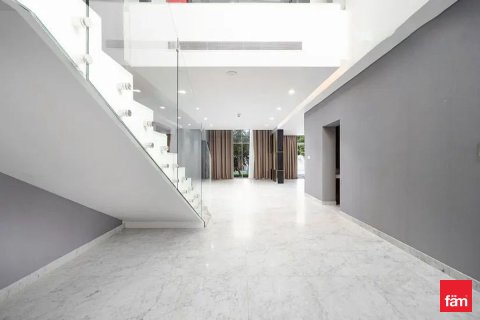 Villa in Dubai 4 bedrooms, 712.1 sq.m. № 69536 - photo 14