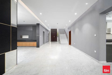 Villa in Dubai 4 bedrooms, 712.1 sq.m. № 69536 - photo 3