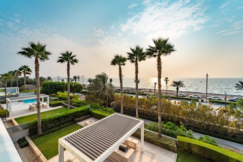 Apartment in Palm Jumeirah, Dubai 5 bedrooms, 896 sq.m. № 120573 - photo 2