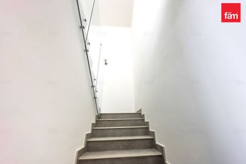 Townhouse in Dubai 4 bedrooms, 215.5 sq.m. № 59803 - photo 8