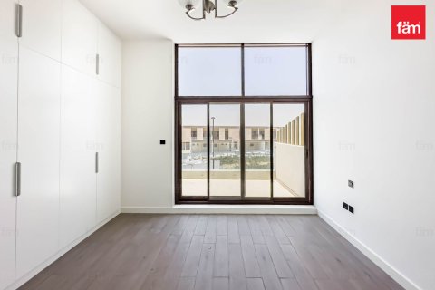 Townhouse in Dubai 4 bedrooms, 215.5 sq.m. № 59803 - photo 29