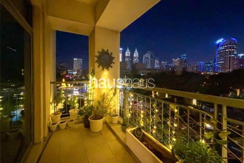 Apartamento en The Views, Dubai, 2 dormitorios, 124 m², № 44876 - foto 3