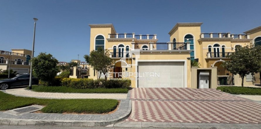Villa in Legacy Nova Villas, Jumeirah Park, Dubai 4 bedrooms, 455 sq.m. № 16091
