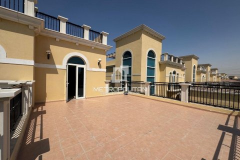 Villa in Legacy Nova Villas, Jumeirah Park, Dubai 4 bedrooms, 455 sq.m. № 16091 - photo 18