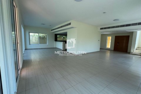Villa in Legacy Nova Villas, Jumeirah Park, Dubai 4 bedrooms, 455 sq.m. № 16091 - photo 9