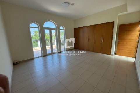 Villa in Legacy Nova Villas, Jumeirah Park, Dubai 4 bedrooms, 455 sq.m. № 16091 - photo 22