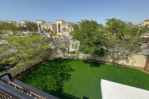 Villa in Legacy Nova Villas, Jumeirah Park, Dubai 4 bedrooms, 455 sq.m. № 16091 - photo 5