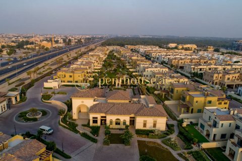 Townhouse in Mirdif, Dubai 3 bedrooms, 353 sq.m. № 16088 - photo 11