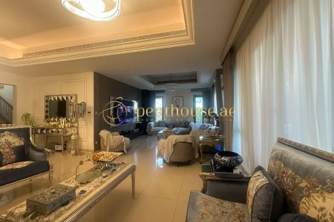 Townhouse in Mirdif, Dubai 3 bedrooms, 353 sq.m. № 16088 - photo 9