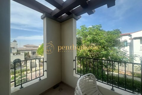 Townhouse in Mirdif, Dubai 3 bedrooms, 353 sq.m. № 16088 - photo 5