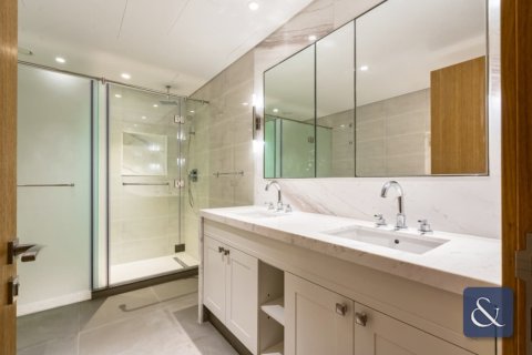 Купить квартиру в Даунтаун Дубай (Даунтаун Бурдж Дубай), Дубай: 2 спальни, 152м², № 75372 - фото 7