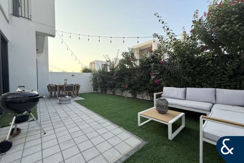 Villa à Villanova, Dubai Land, Dubai, 4 chambres, 216 m², № 75374