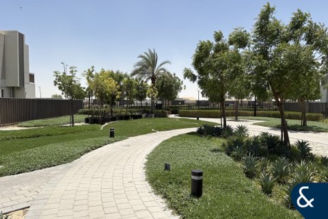 Villa en EMAAR South, Dubai South (Dubai World Central), Dubai, 4 dormitorios, 236 m², № 75375 - foto 17