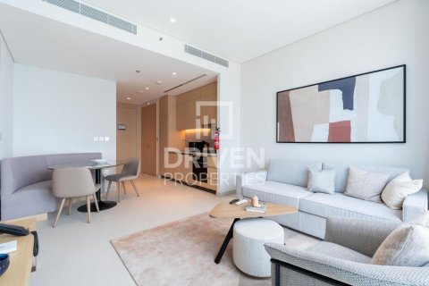 Apartment in Vida Residences Dubai Mall, Downtown Dubai (Downtown Burj Dubai), Dubai 1 bedroom, 79.9 sq.m. № 128977 - photo 2